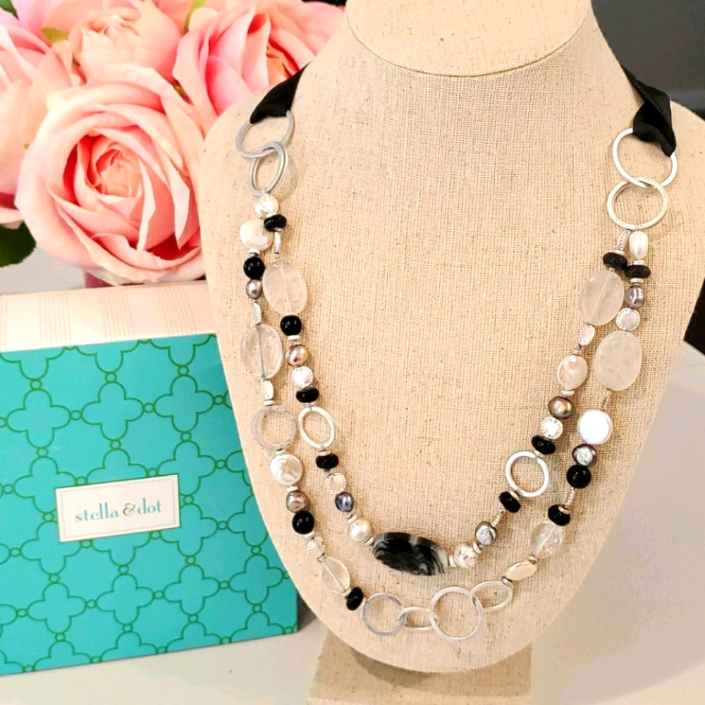 Stella & Dot Rachel Necklace